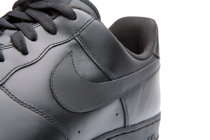 Nike Air Force 1 '07 Shoes (Color: black/black)