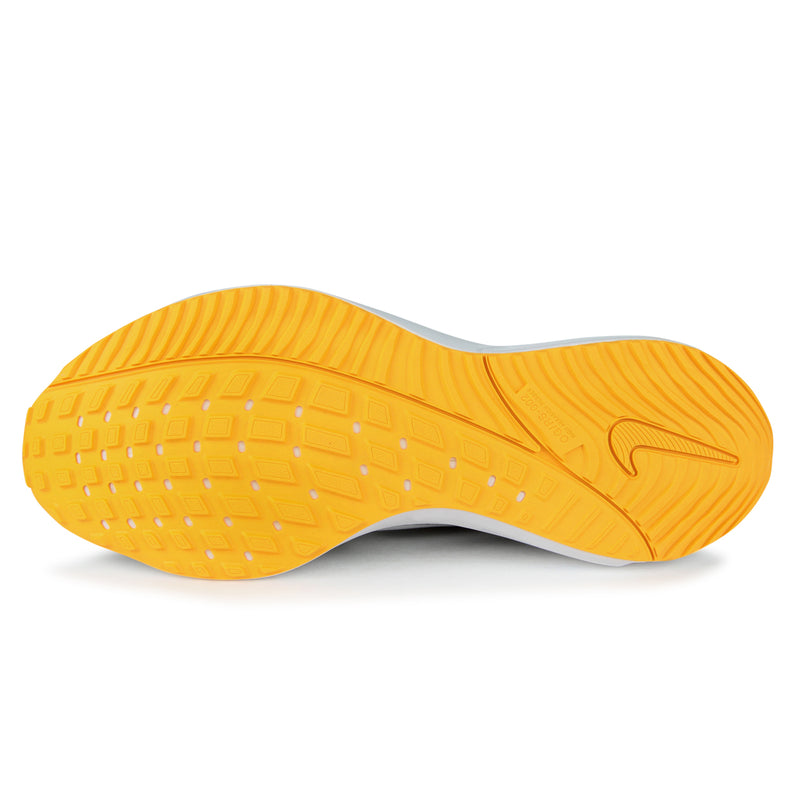 Nike Air Zoom Vomero 16