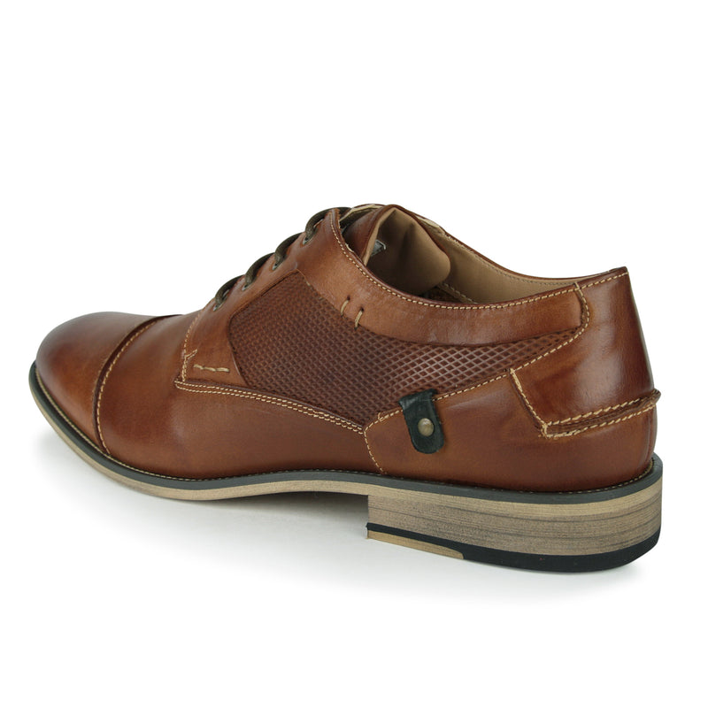 Steve Madden Jagwar Shoes (Color: tan leather)