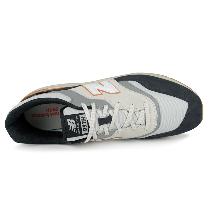 New Balance 997H Shoes (Color: moonbeam/phantom/brighton grey)