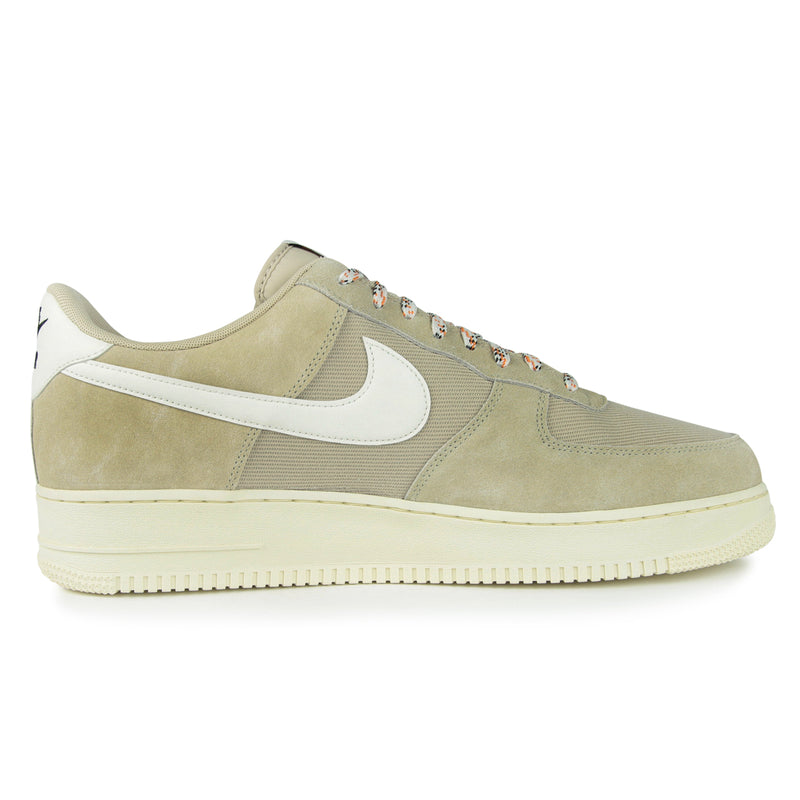 Nike Air Force 1 '07 LV8