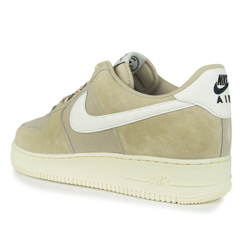 Nike Air Force 1 '07 LV8
