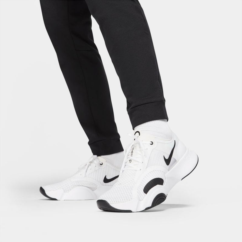Nike Tapered Training Pants